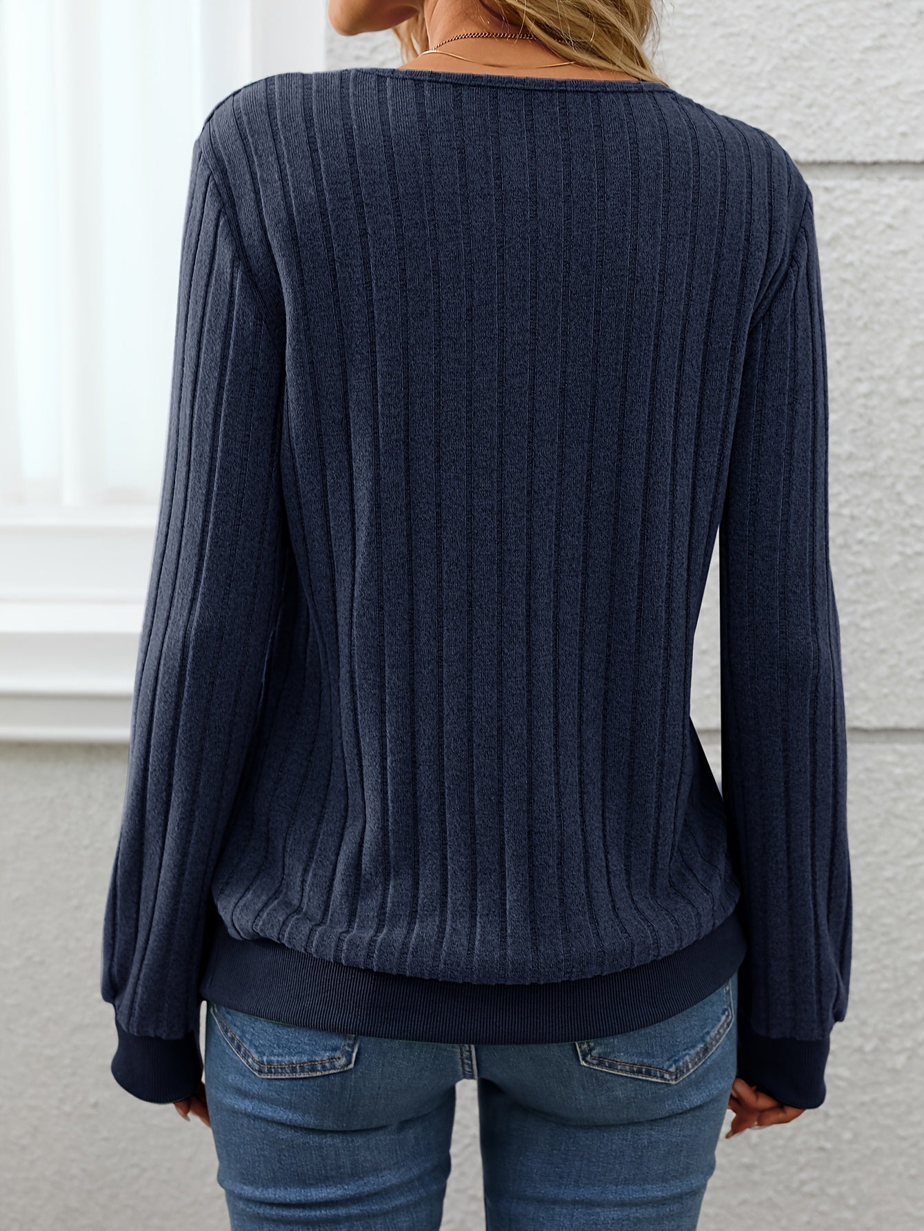Stella™ | Ribbed Long-Sleeve V-Neck Sweater