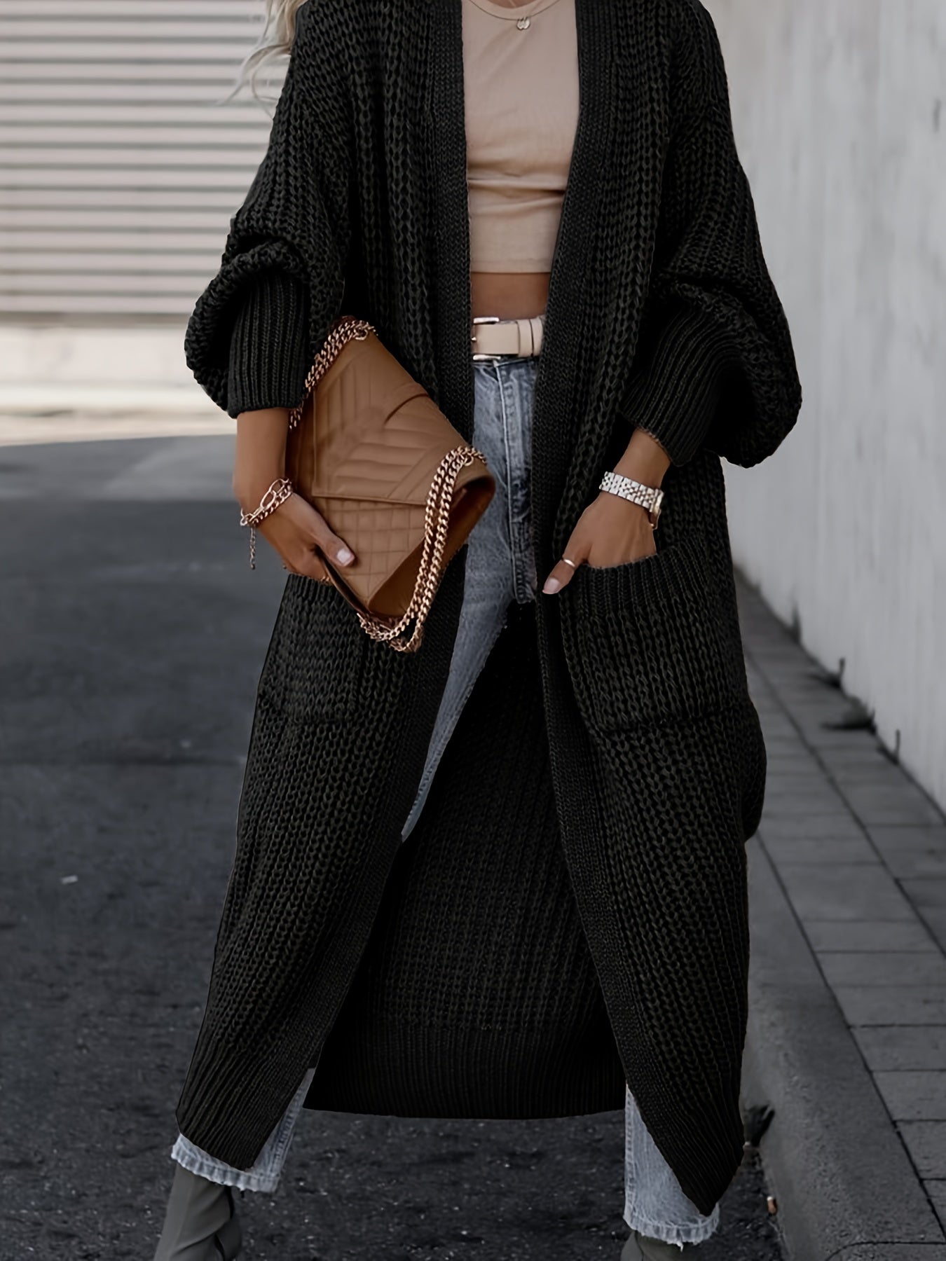 Suri™ | Elegant Deep V-Neck Cardigan - Comfort and Elegance