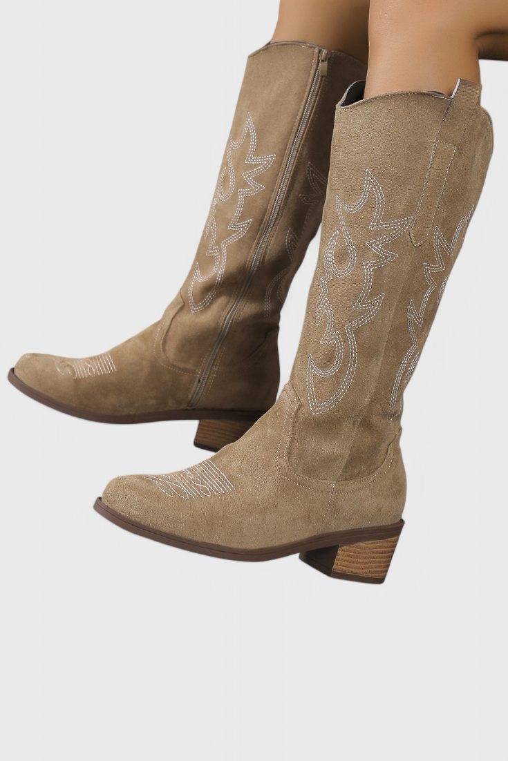 Skye™ | Rustic Elegance and Comfort