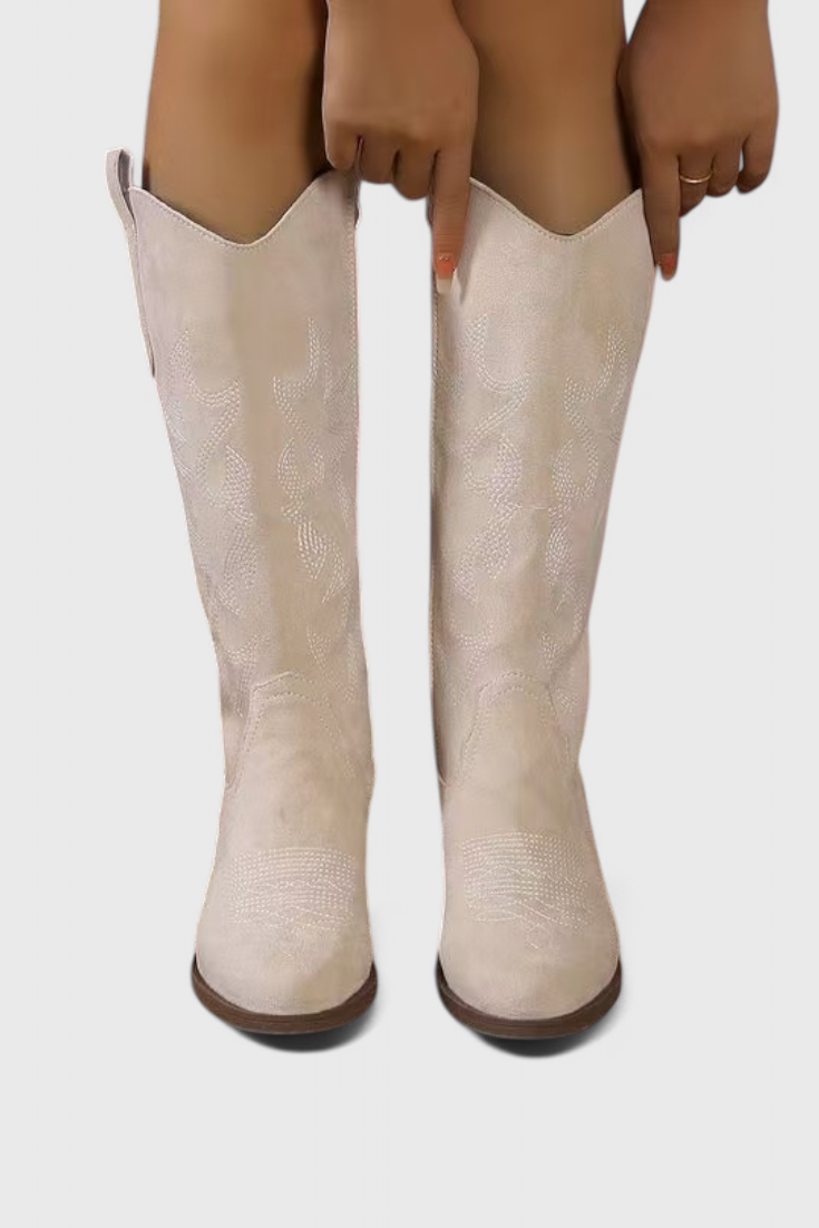 Skye™ | Rustic Elegance and Comfort