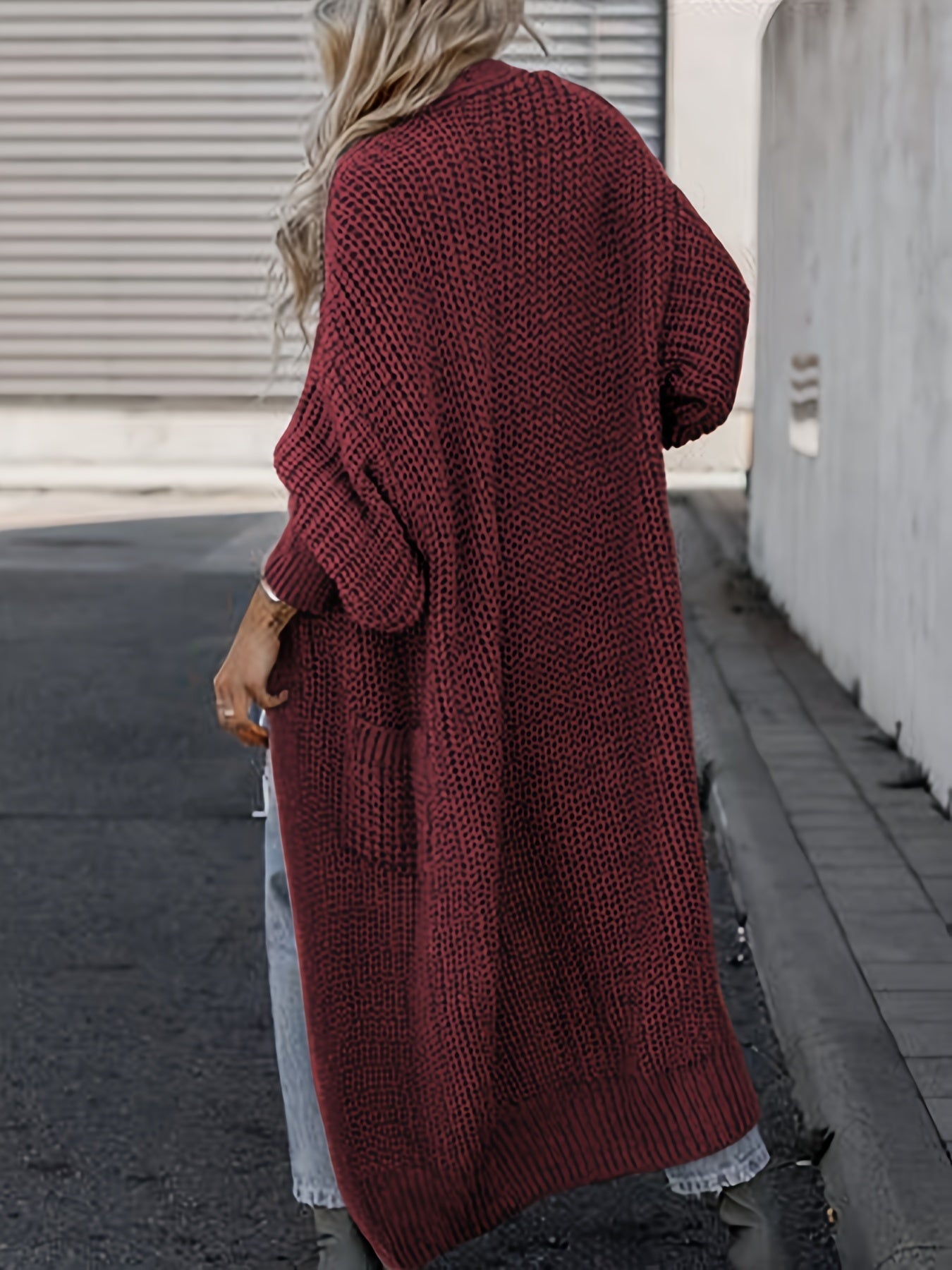 Suri™ | Elegant Deep V-Neck Cardigan - Comfort and Elegance