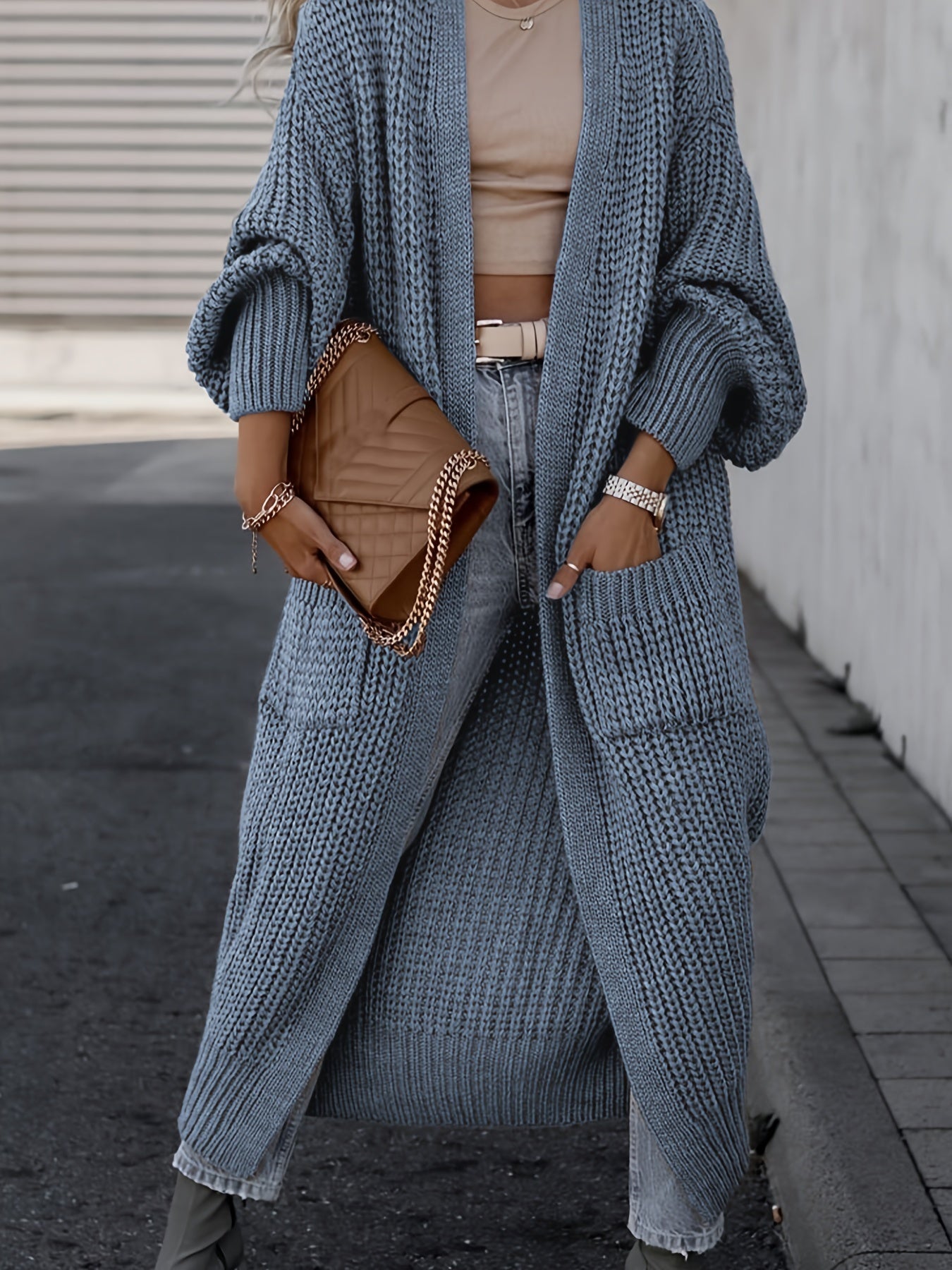 Suri™ | Elegant Deep V-Neck Cardigan - Comfort and Elegance