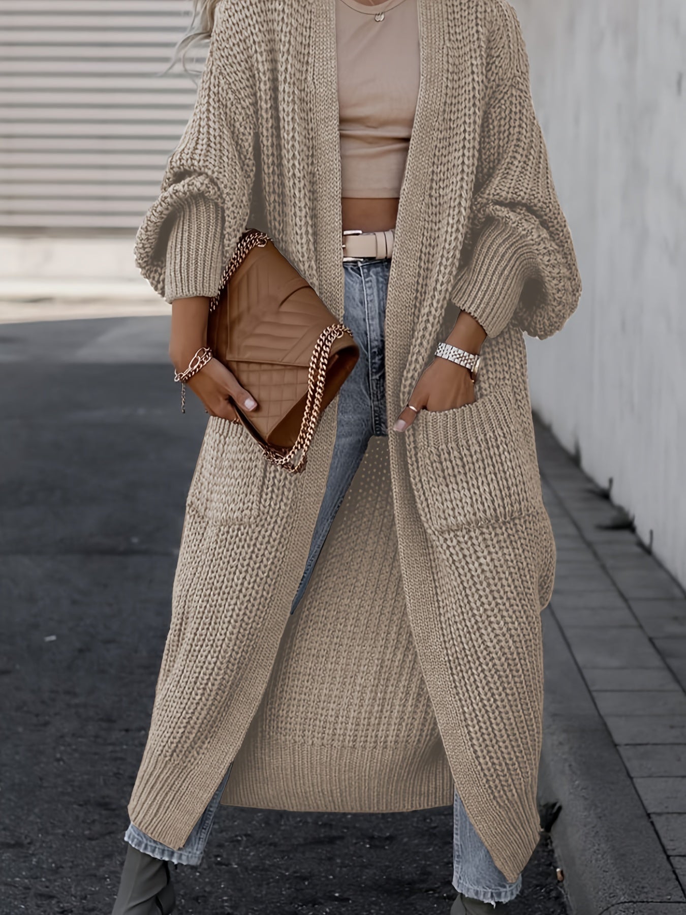Suri™ | Elegant Deep V-Neck Cardigan - Comfort and Elegance