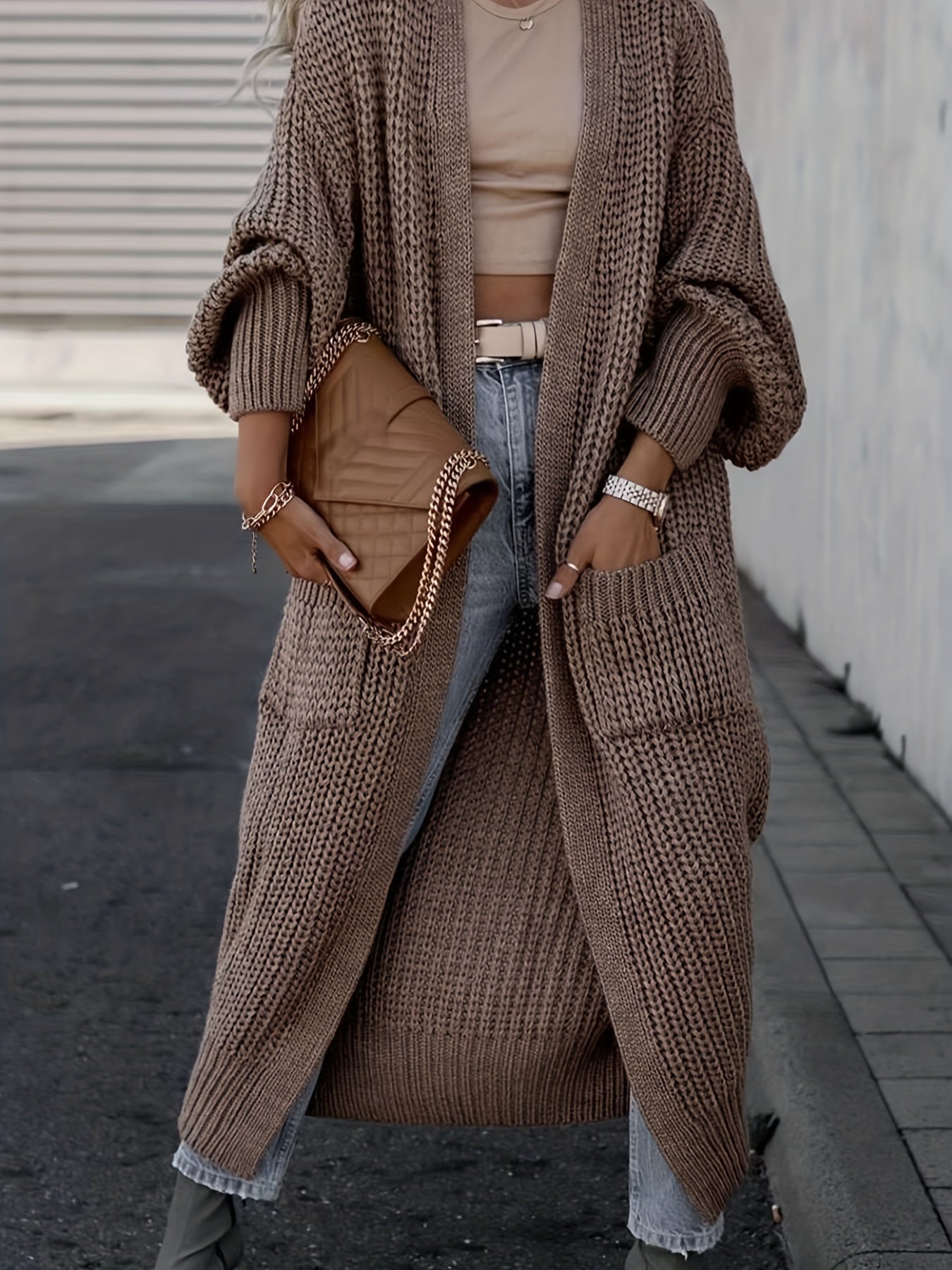 Suri™ | Elegant Deep V-Neck Cardigan - Comfort and Elegance