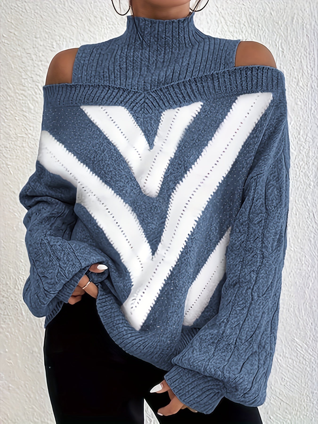 Noa™ | Elegant Off-Shoulder Sweater