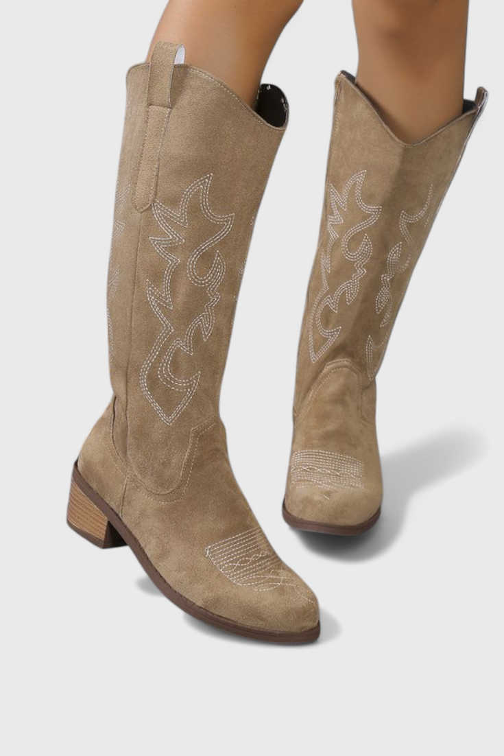 Skye™ | Rustic Elegance and Comfort
