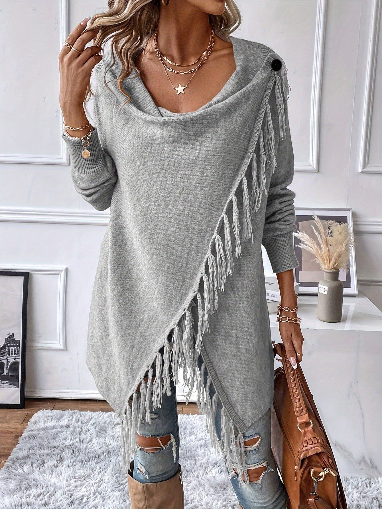 Arabelle™ | Elegant Shawl with Draped Collar and Fringes
