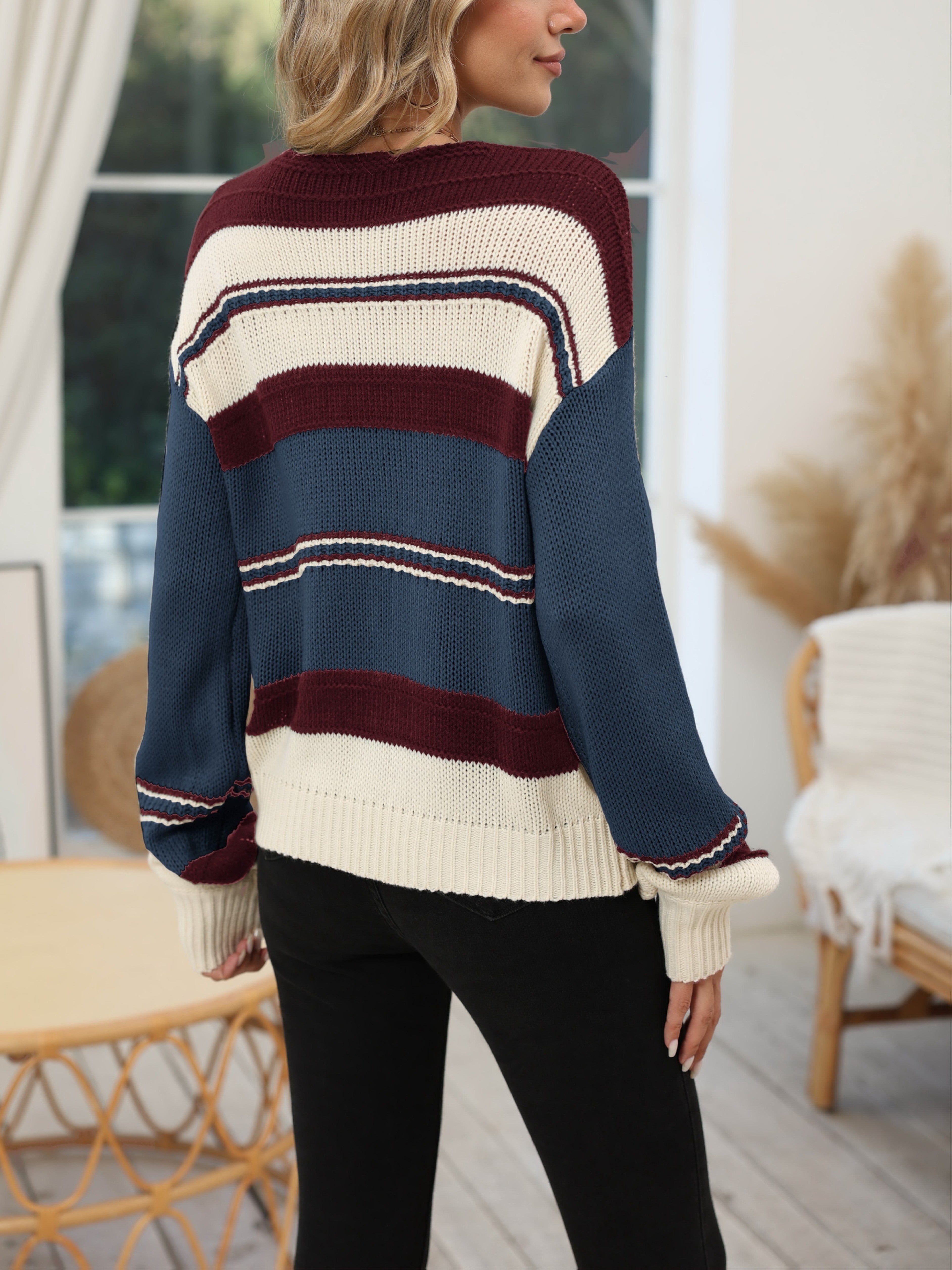 Colette™ | Elegant V-Neck Sweater - Chic and Comfortable