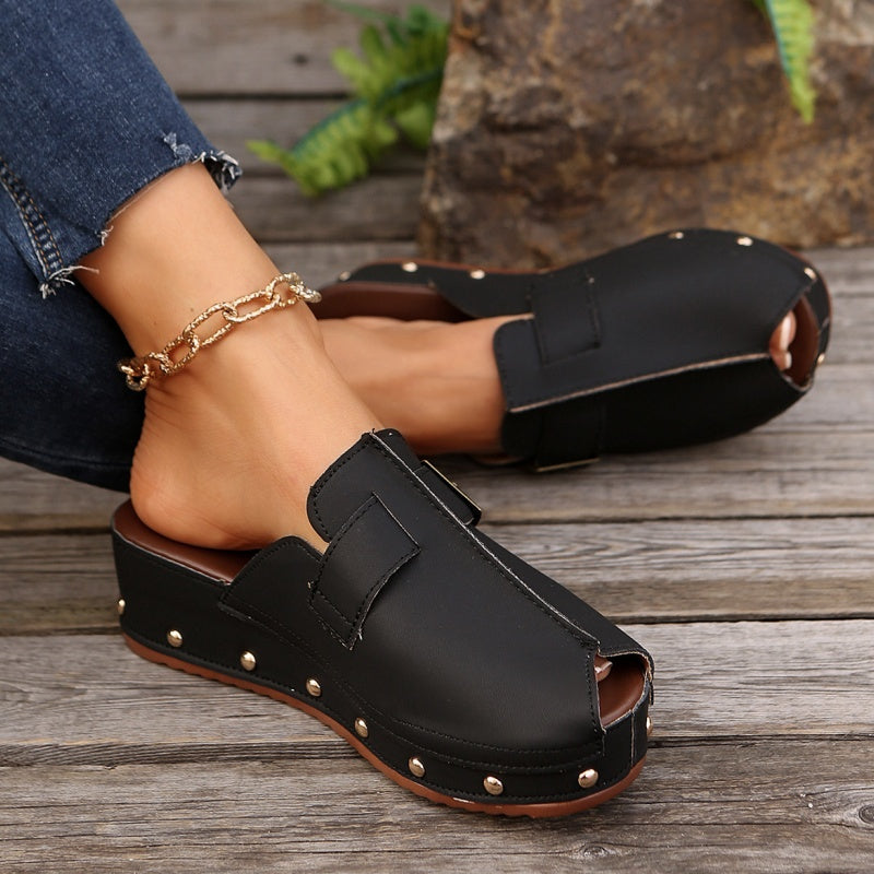 Amari™ | Elegant Platform Sandals
